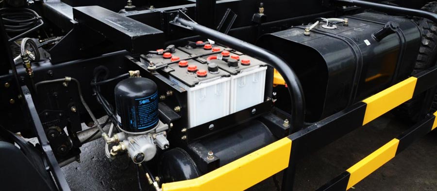 Xe sử dụng động cơ 50KW mạnh mẽ