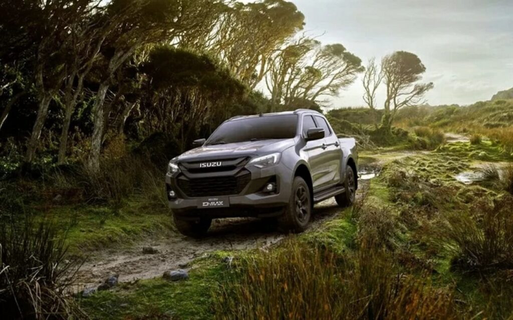 Giá xe Isuzu tháng 4/2026: D-Max, mu-X