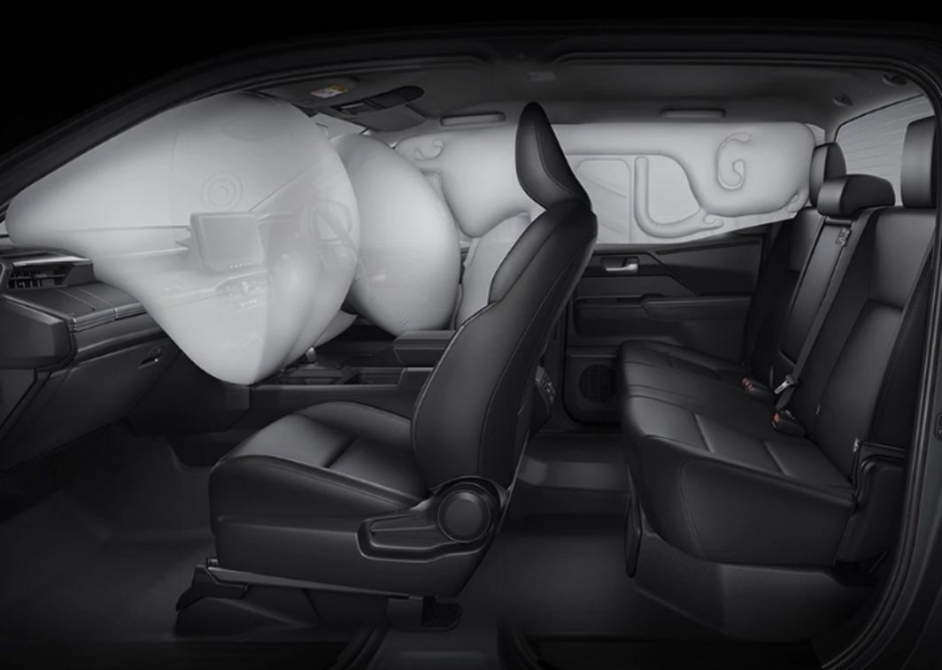 Đánh giá Toyota Fortuner máy xăng: Vận hành, tiện nghi và giá bán