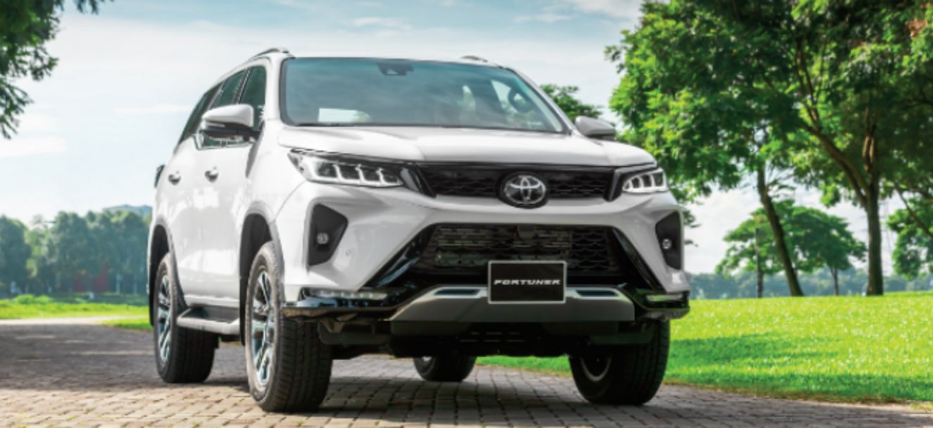 Đánh giá Toyota Fortuner máy xăng: Vận hành, tiện nghi và giá bán