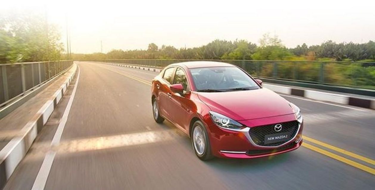 Giá xe Mazda2 2026: Lăn bánh và thông số tháng 5/2026