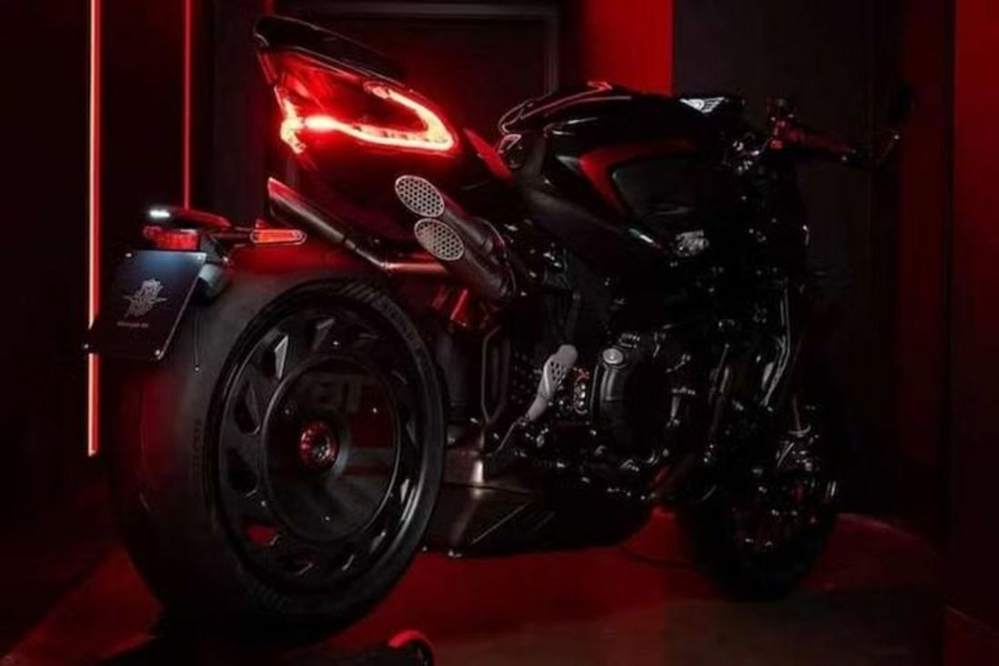 Siêu môtô MV Agusta Brutale 1000 ABT có giá hơn 1,2 tỷ