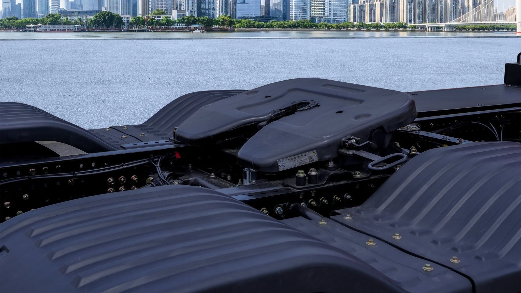 Khung gầm và mâm kéo phía sau cabin Kim Long K9K EV