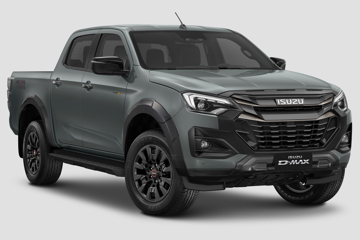 Isuzu D-Max Type Z màu xanh lục Inishmore Green