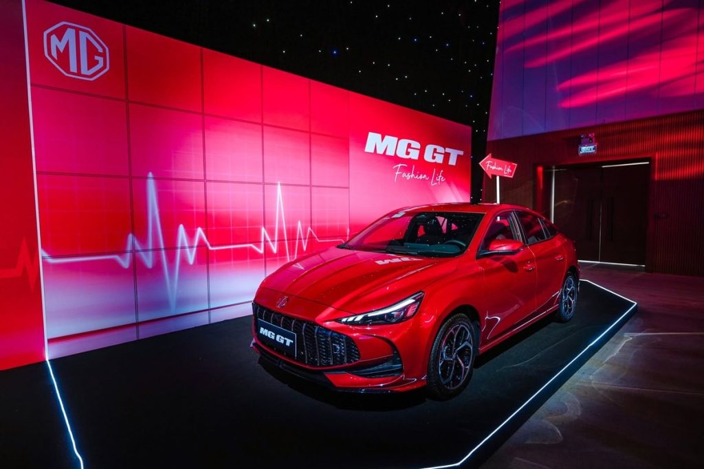 MG GT màu đỏ tại sự kiện ra mắt