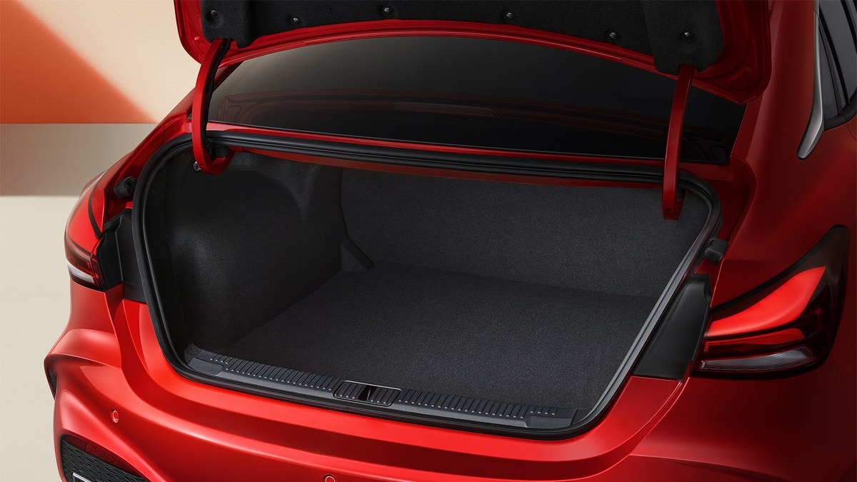 Cốp sau MG GT mở rộng