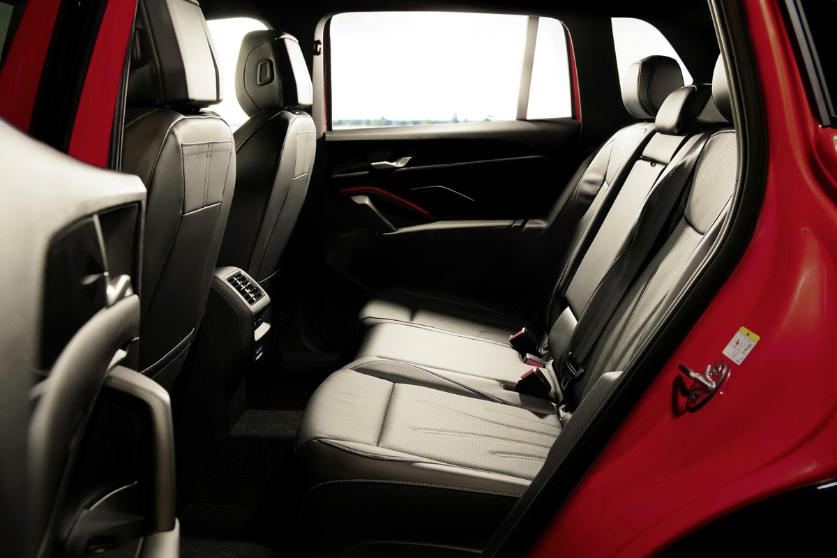Không gian hàng ghế sau Tiguan